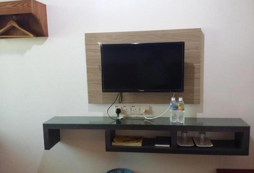 غرفة قياسية, Maxi Inn