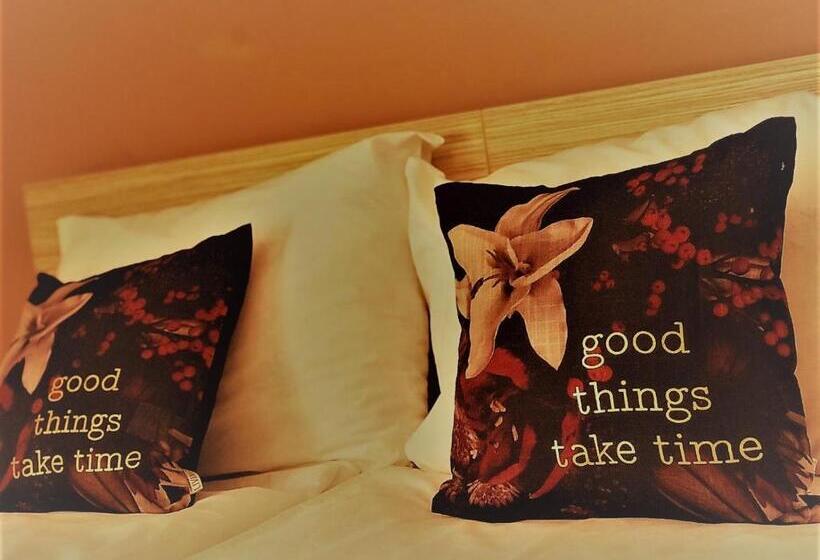 חדר דלוקס, Malta