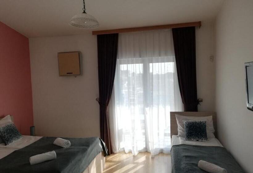 חדר סטנדרט עם מרפסת, Malta