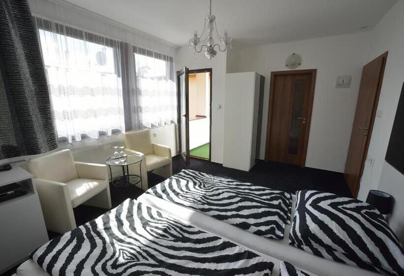 バルコニー付きスタンダードルーム, Penzion Best