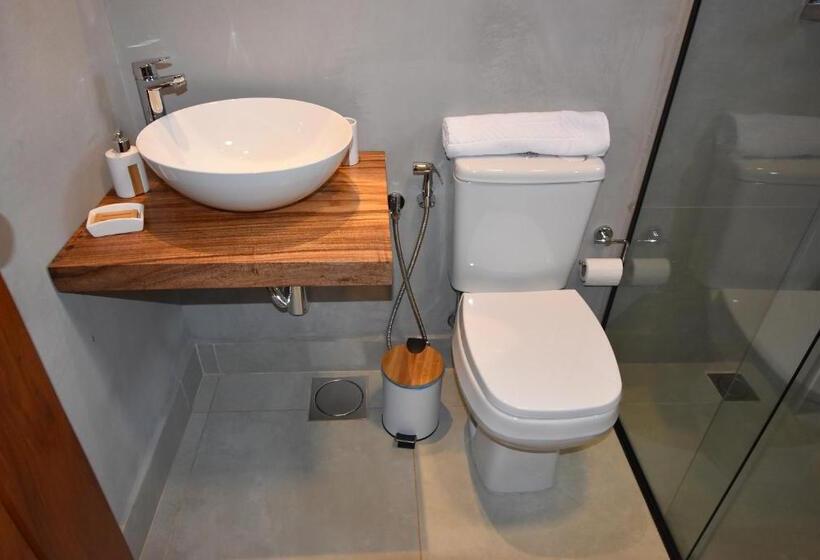 جناح, Pousada Villa Manso