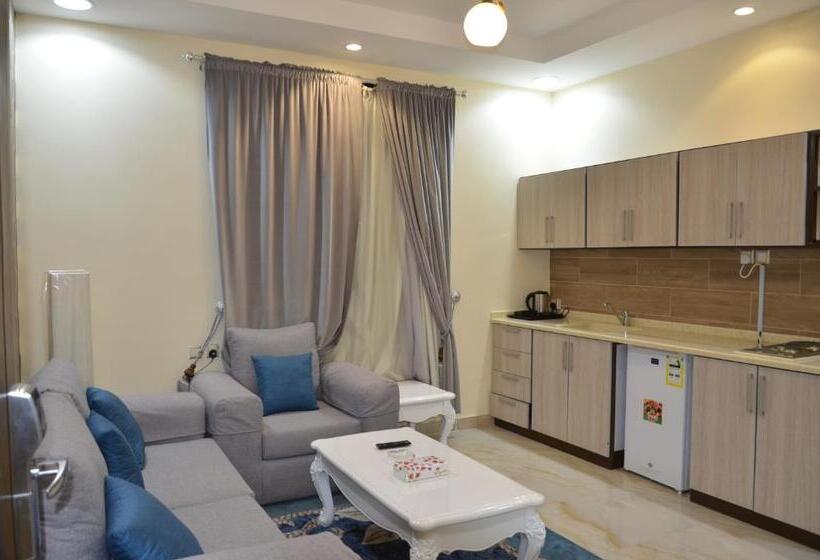 إستديو عائلى, فندق الملحان