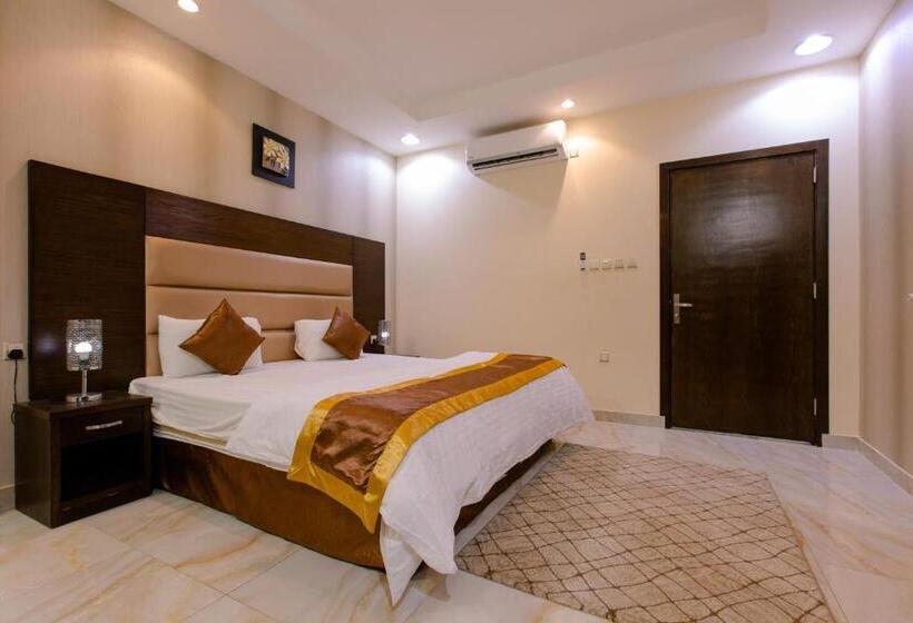 إستوديو قياسى, فندق الملحان