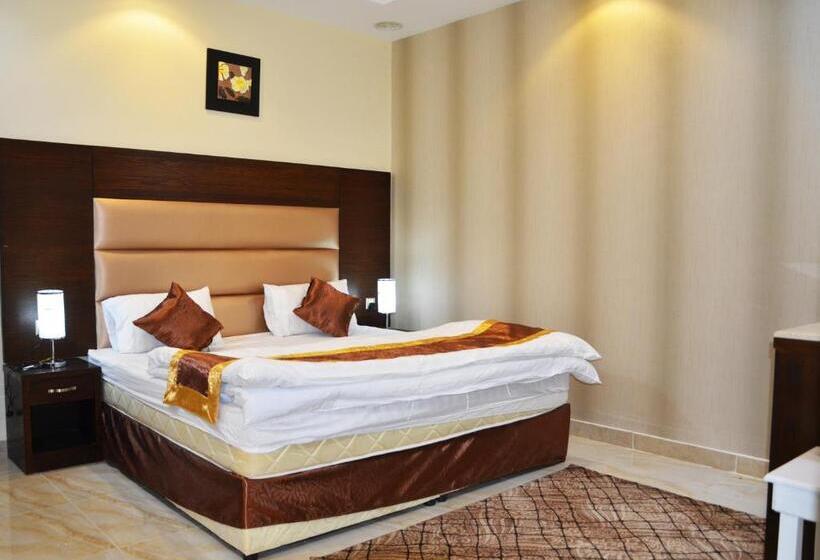 إستوديو قياسى, فندق الملحان