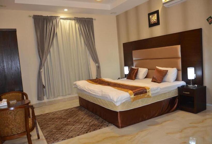 إستوديو قياسى, فندق الملحان