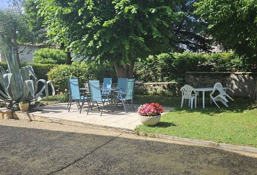 Номер Стандарт, Chambres Et Gîtes Les Deux Chênes Près De Bergerac