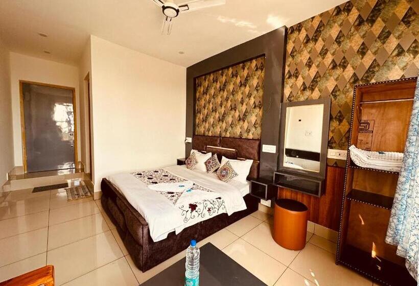 חדר דלוקס, Gulmarg Residency, Kunzer Gulmarg