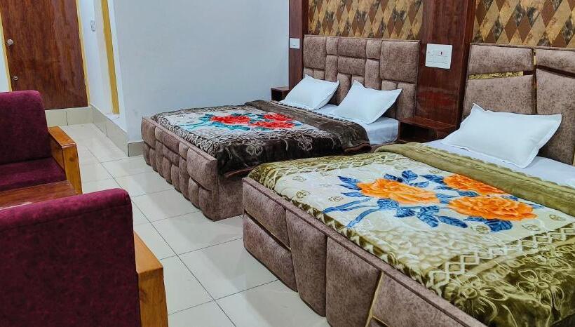 اتاق خانوادگی با چشم‌انداز باغ, Gulmarg Residency, Kunzer Gulmarg