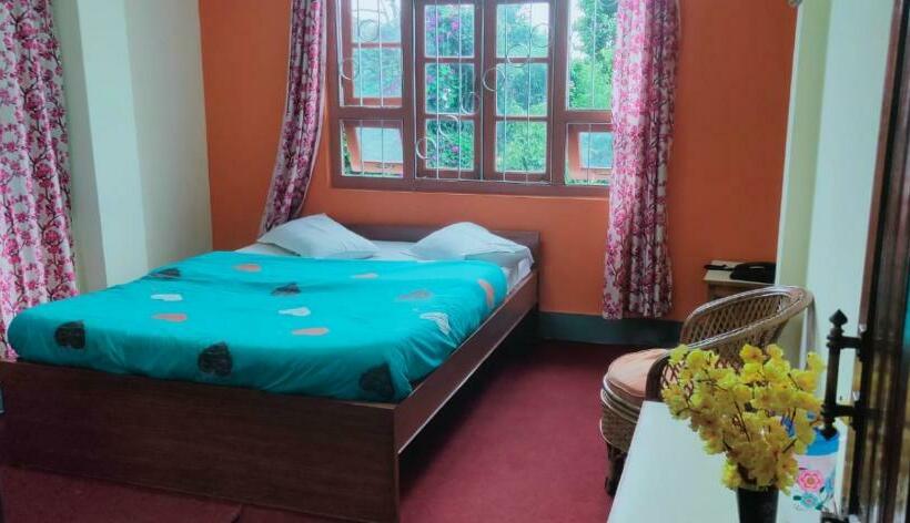 スタンダードトリプルルーム, Ridgeway