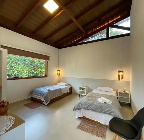 デラックスの４人部屋, Tronco Do Ipê Hospedagem