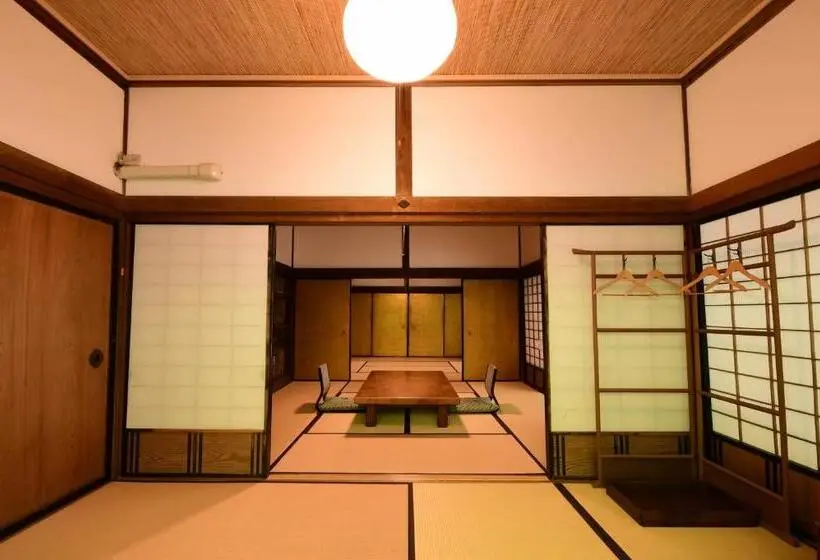 デラックスファミリールーム, 高野山 宿坊 宝城院  Koyasan Shukubo Hojoin