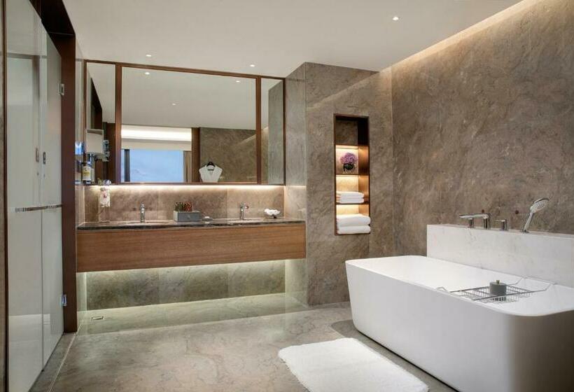 도시전망 디럭스룸 킹침대, Pullman Yuxi Falcon