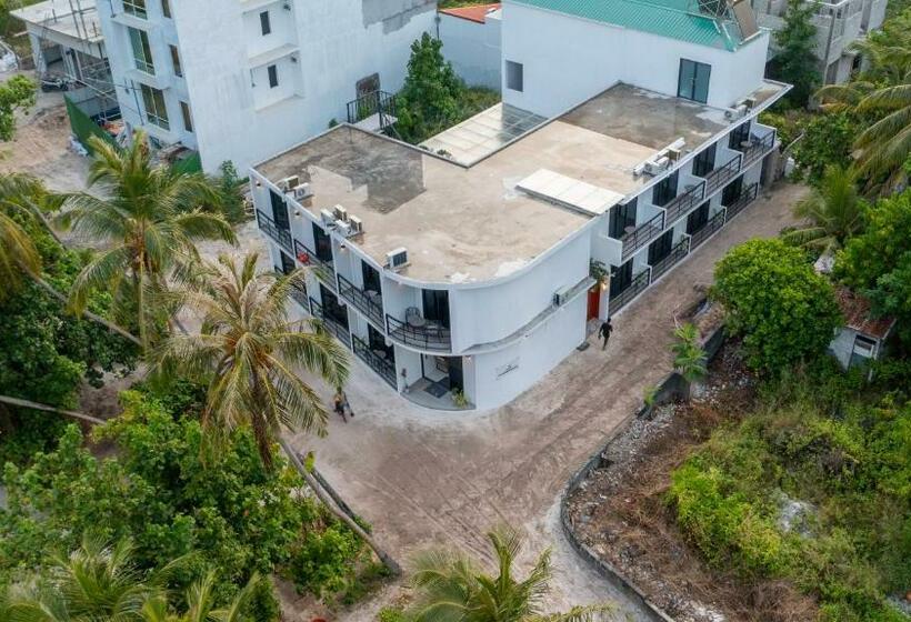 اتاق استاندارد با بالکن و چشم‌انداز دریا, Atoll Residence Dhangethi