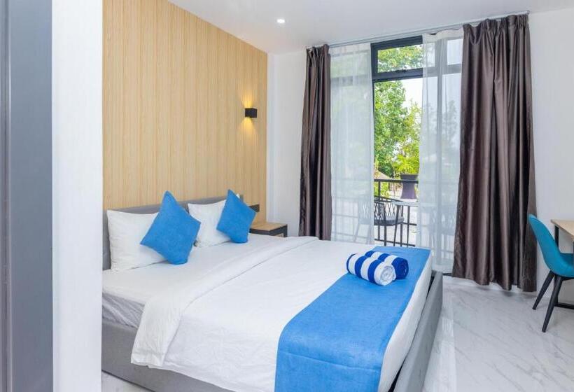 اتاق استاندارد با بالکن و چشم‌انداز دریا, Atoll Residence Dhangethi