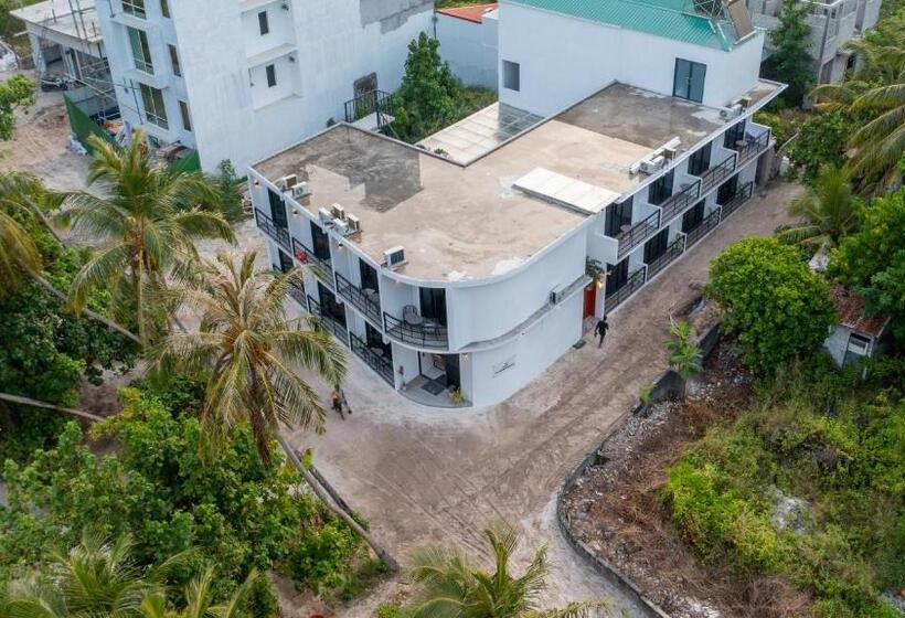 Standard Triple Room with Terrace, Atoll Residence Dhangethi