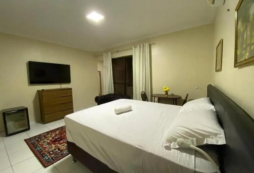 Suite Kingsize Bett, Bertolini
