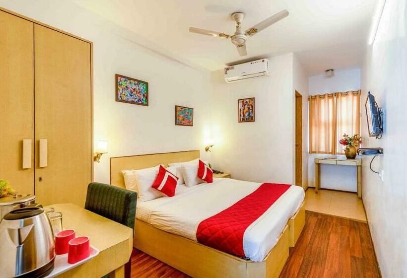 Habitación Deluxe, Octave Adya