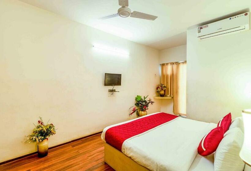 Habitación Deluxe, Octave Adya