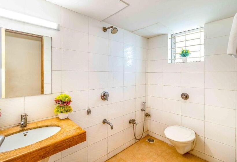 Habitación Deluxe, Octave Adya