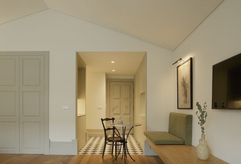 اتاق کلاسیک, Torel Saboaria Boutique