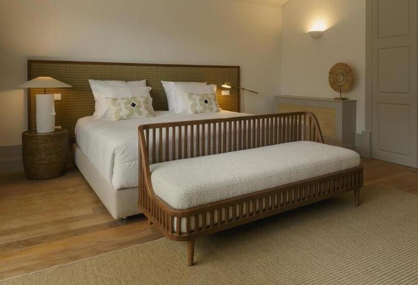 اتاق کلاسیک, Torel Saboaria Boutique