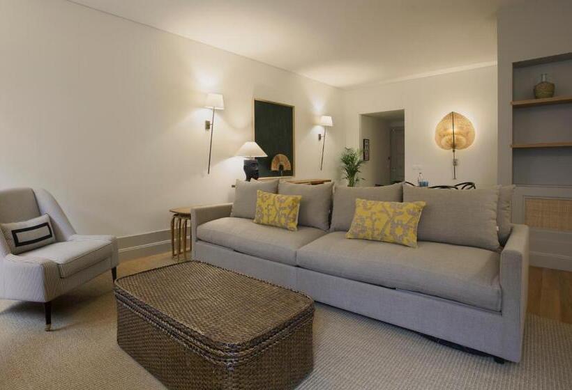 سوییت لوکس, Torel Saboaria Boutique