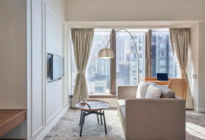 سوییت با چشم‌انداز دریا, Y Hotel Hong Kong