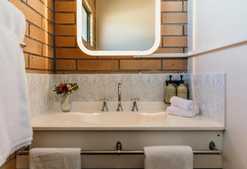 اتاق استاندارد با تخت بزرگ, Oasis Motor Inn Blackall