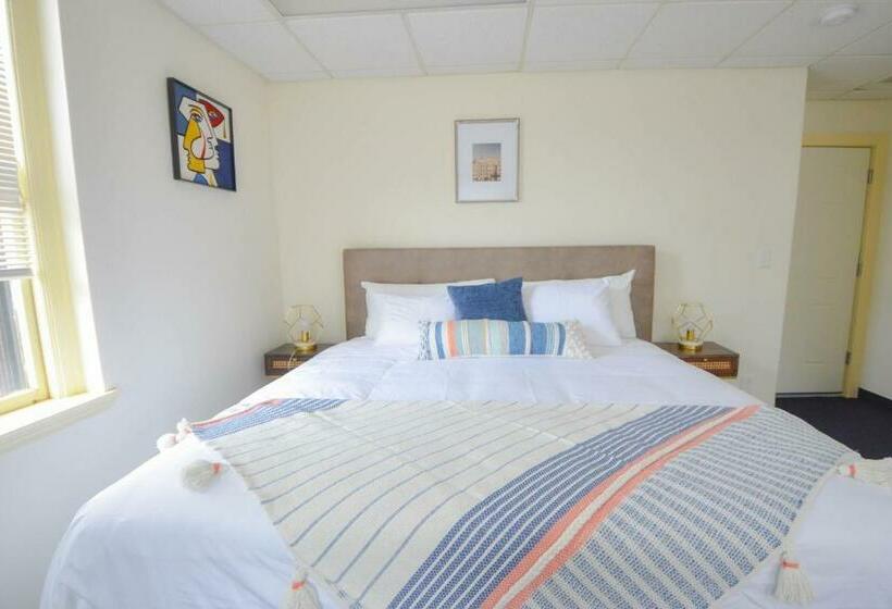 اتاق استاندارد با سرویس بهداشتی مشترک, Michie House In College Hill