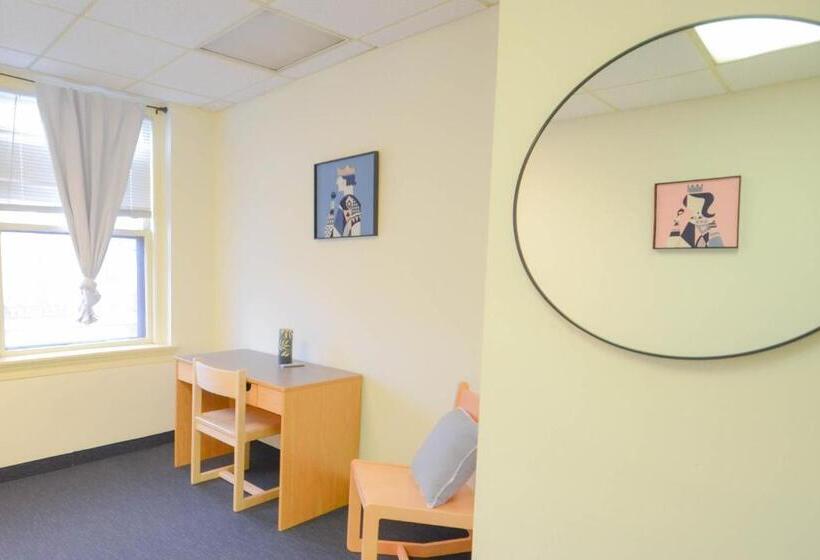 اتاق استاندارد با سرویس بهداشتی مشترک, Michie House In College Hill