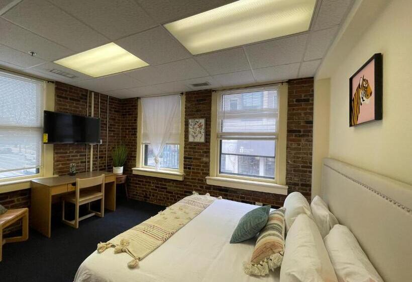 バス共有のスタンダードルーム, Michie House In College Hill