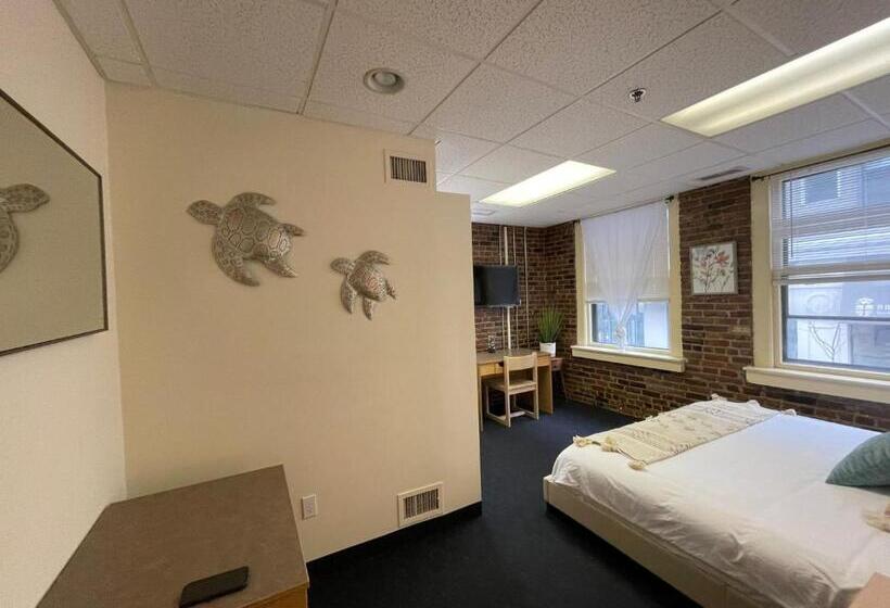 اتاق استاندارد با سرویس بهداشتی مشترک, Michie House In College Hill