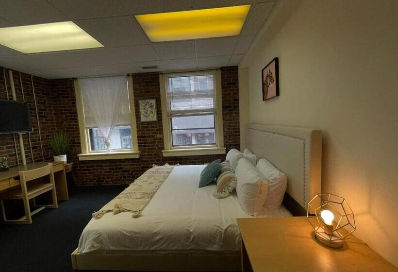 اتاق استاندارد با سرویس بهداشتی مشترک, Michie House In College Hill