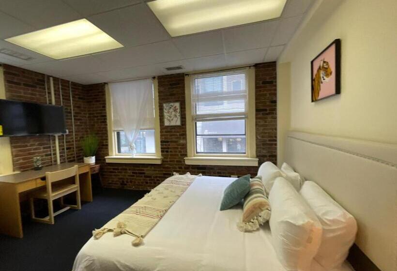 اتاق استاندارد با سرویس بهداشتی مشترک, Michie House In College Hill