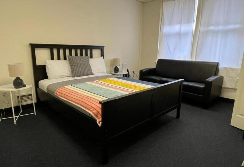 اتاق استاندارد با سرویس بهداشتی مشترک, Michie House In College Hill