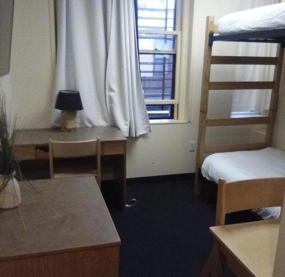 اتاق اکونومی, Michie House In College Hill