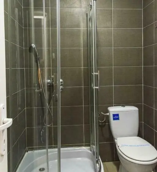 Economy Triple Room, Apostolovic Plus