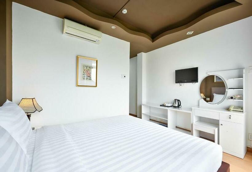 Executive Room Park View, The Noble Swan Woodpark