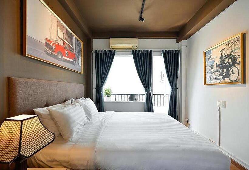 اتاق چهارنفره مدیریتی, The Noble Swan Woodpark