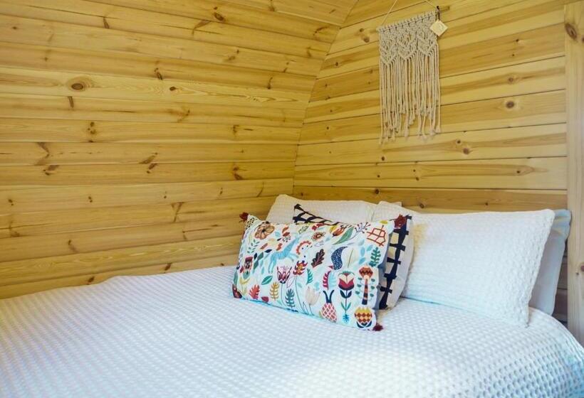 스탠다드 룸 산 전망, Marlborough Wine Barrel Cabins