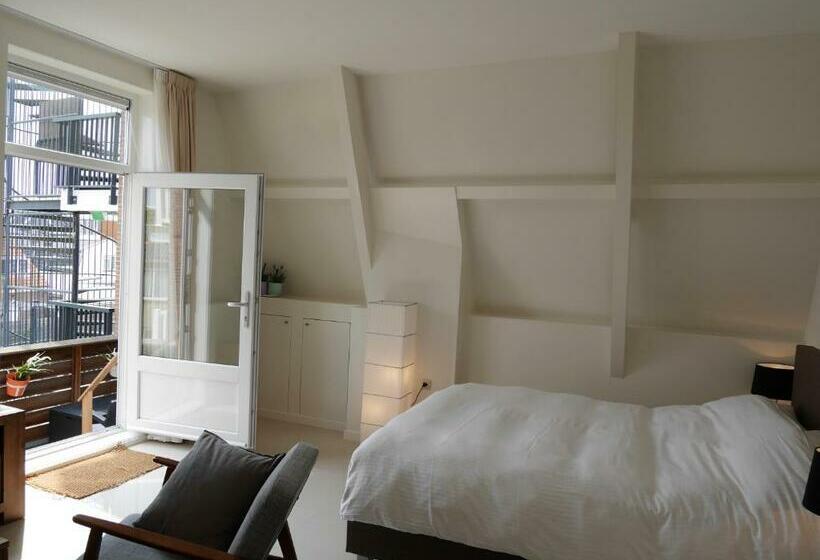 إستديو قياسى مزود بشرفة, Casa Del Cisne