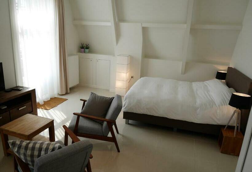 إستديو قياسى مزود بشرفة, Casa Del Cisne