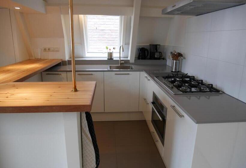 إستوديو قياسى, Casa Del Cisne