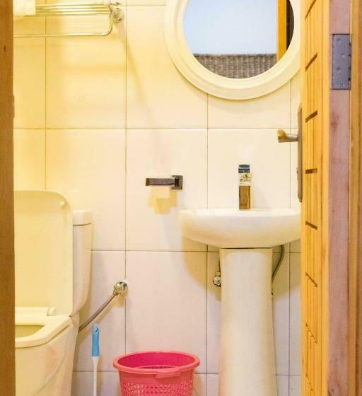 اتاق استاندارد, Tooro Fairway