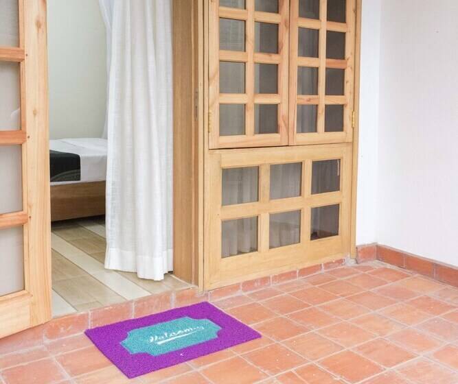 اتاق استاندارد, Tooro Fairway