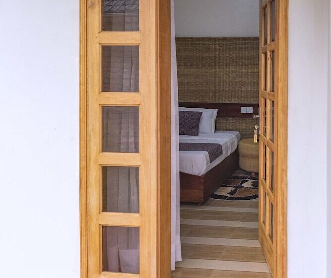 اتاق استاندارد, Tooro Fairway