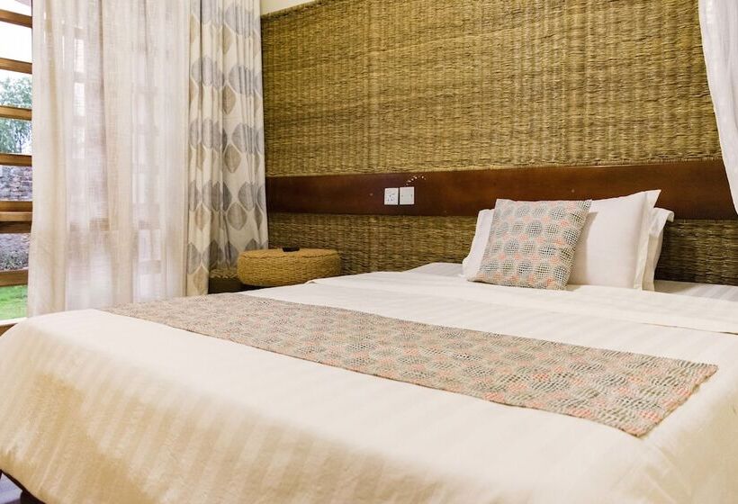 اتاق استاندارد, Tooro Fairway