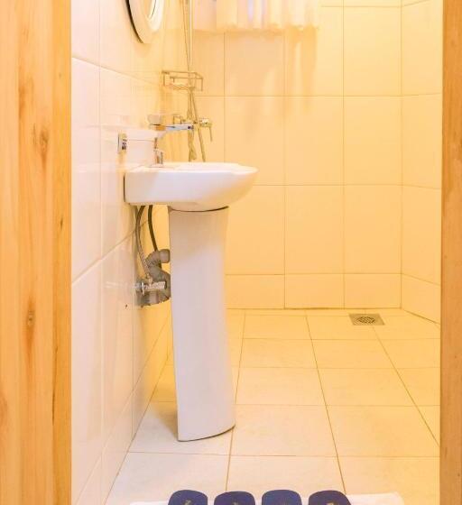 اتاق استاندارد, Tooro Fairway