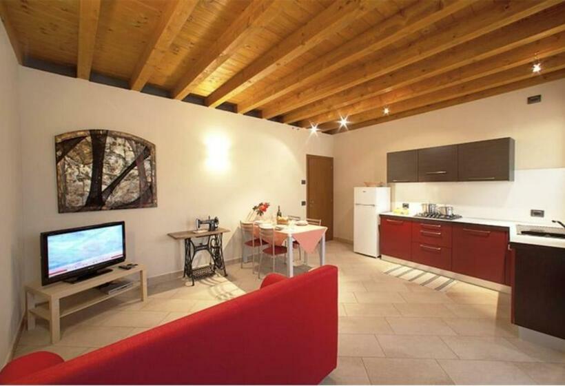 آپارتمان 2 خوابه, La Casa Del Nonno