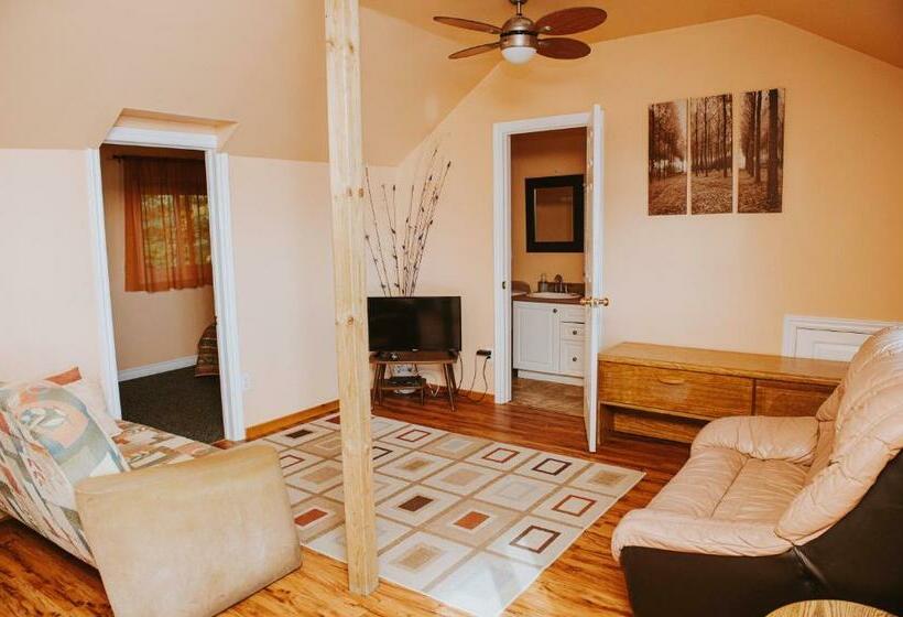 منزل غرفة نوم واحدة, Lang Lake Resort